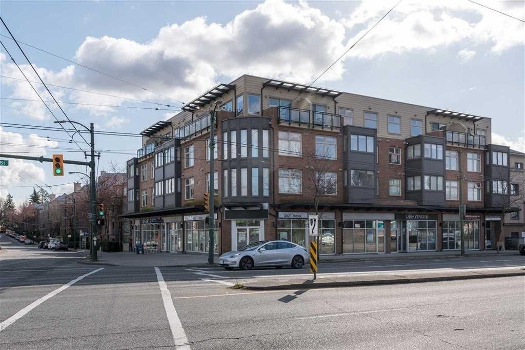 BROADWAY CROSSING